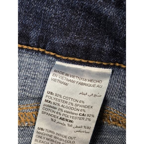 Chico's So Slimming Girlfriend Leg Crop Dark Wash Size 2P - US 12 Petite - Picture 3 of 5